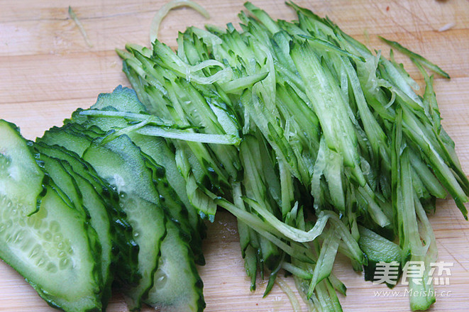 麻油海蜇丝的做法