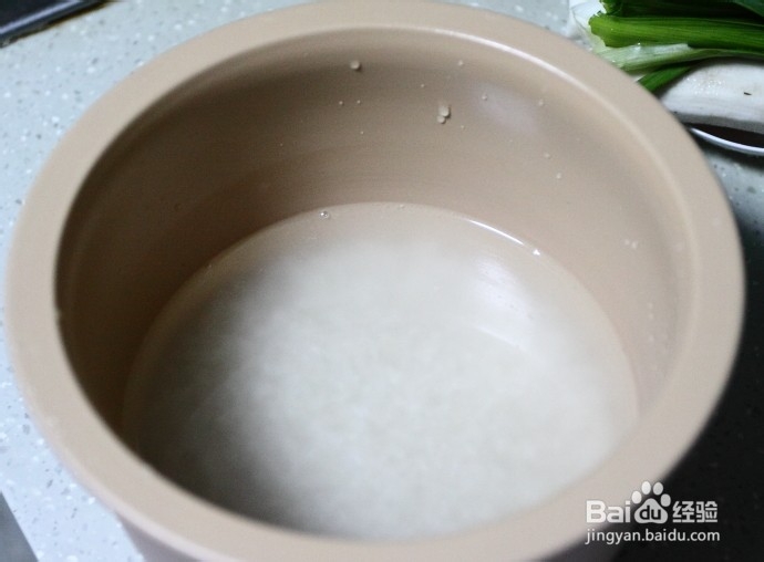 腊味飘香的香肠拌饭