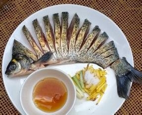 孔雀开屏(清蒸武昌鱼)