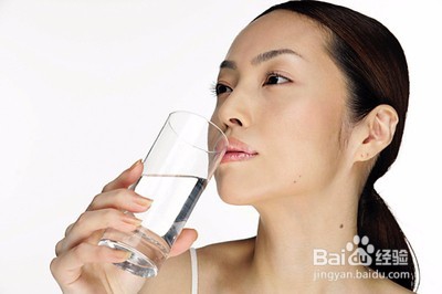 怎么让脸部排毒变白呢