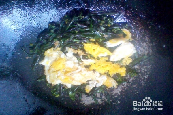 紫菜花鸡蛋炒米饭