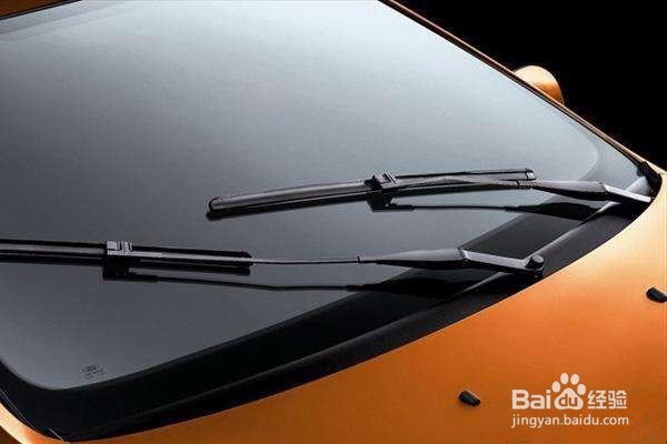 汽车雨刷多久换一次