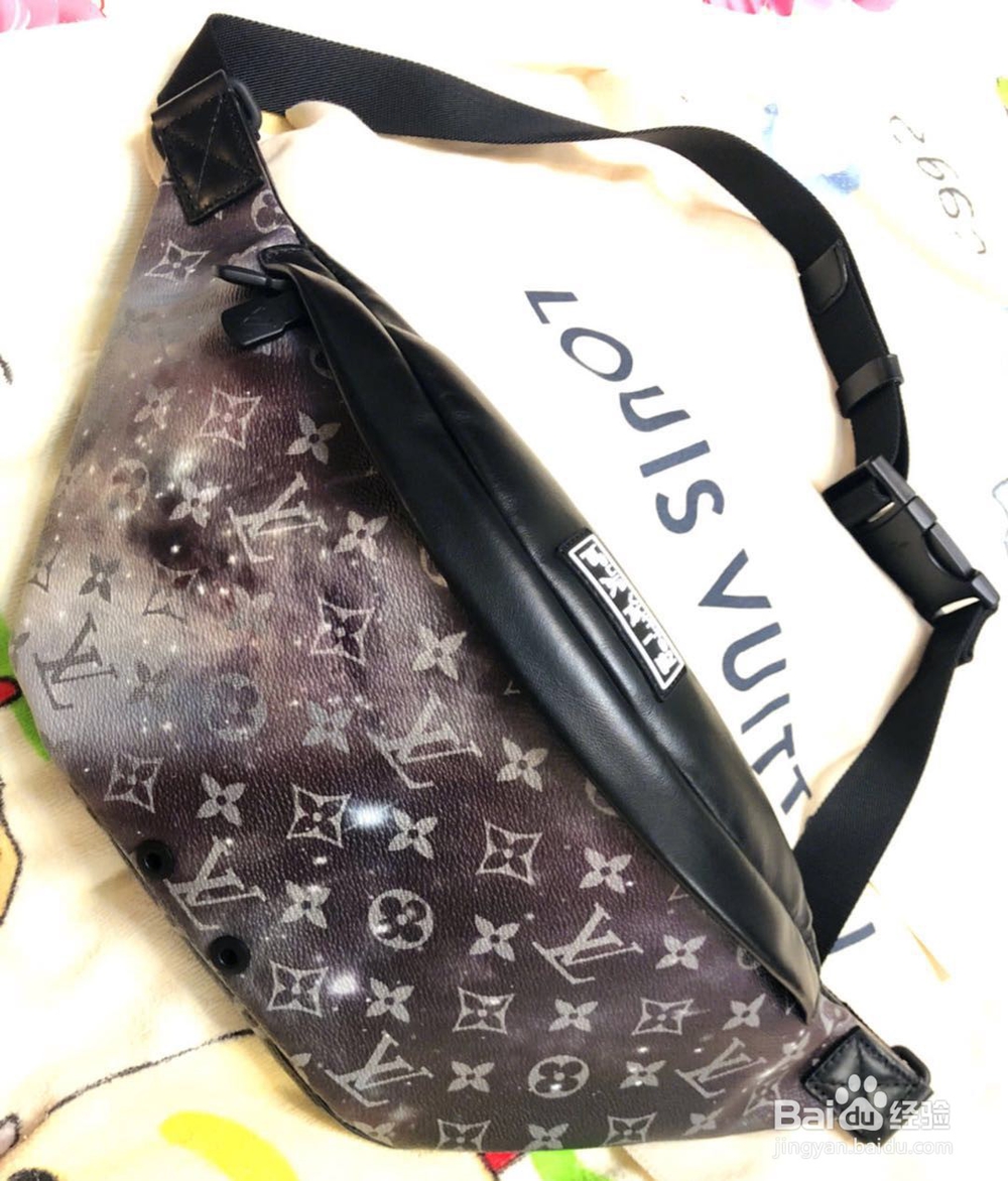 LV星空系列包该怎么搭配衣服