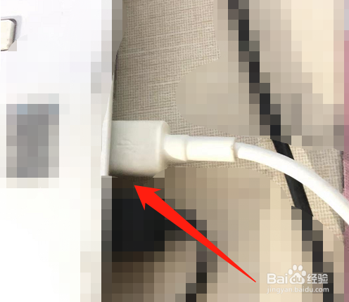 苹果数据线怎么连接电脑