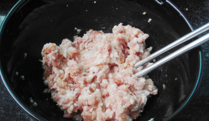 米饭裹着的肉丸叫什么怎么做