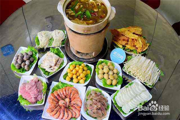 “打边炉”应该怎么操作？