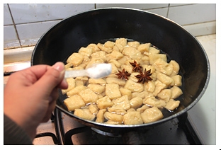 无锡最有名的特色小吃——卤汁豆腐干