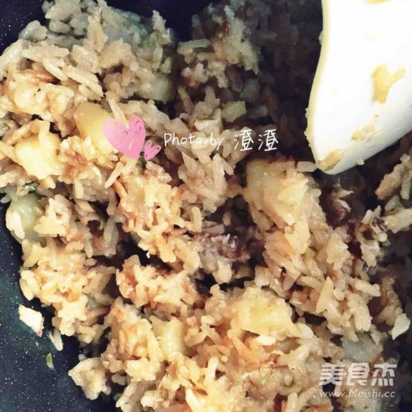 土豆焖饭的做法