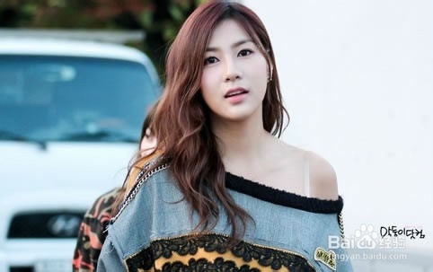 冬天脸上长痘痘的原因