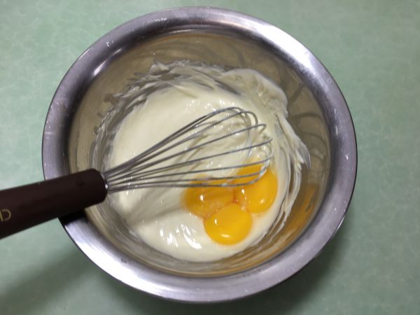 拉花轻乳酪蛋糕