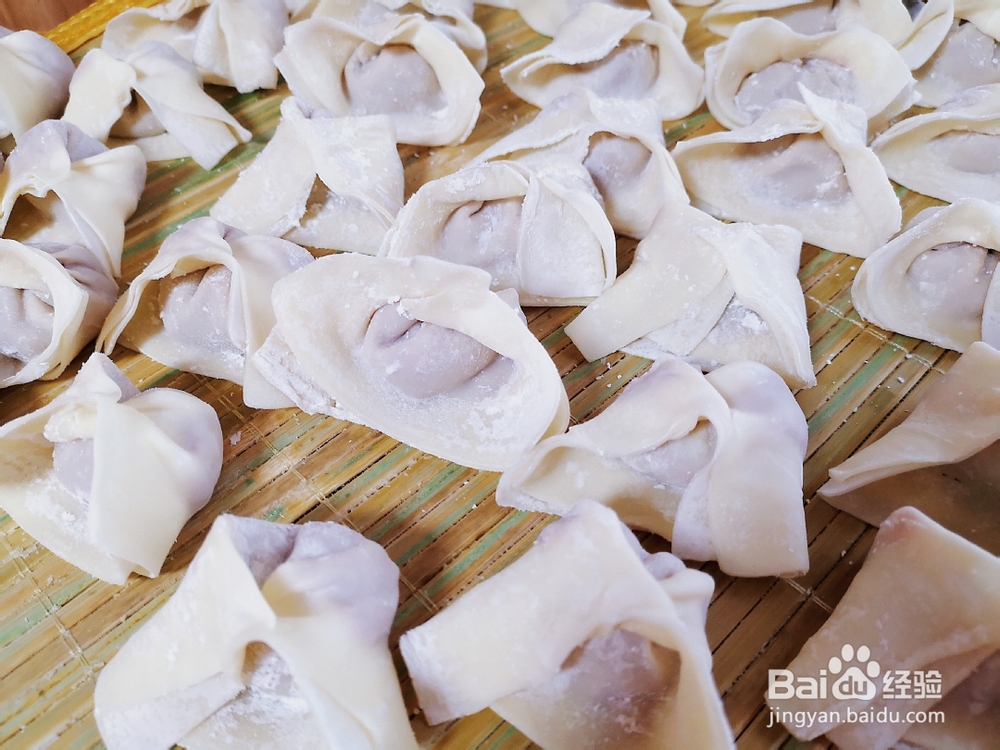 细腻美味的鸡丝鲜肉馄饨