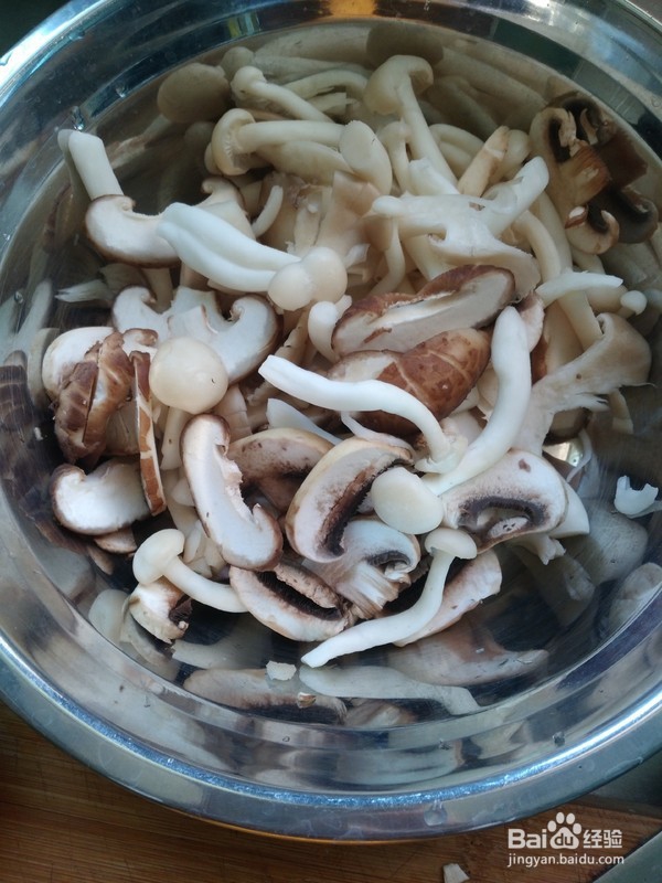 怎么做鲜虾菌菇汤