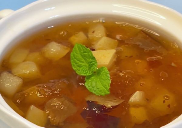 桃胶雪燕皂角米羹