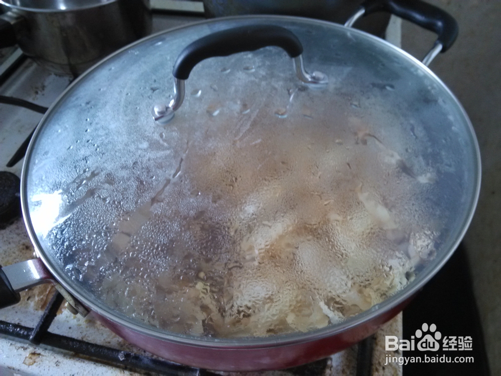 怎么做洋葱炒鸡胸肉(洋葱炒鸡肉)