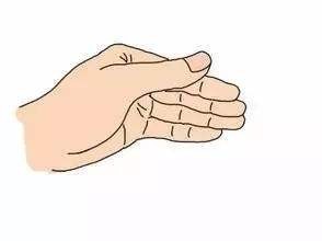 新生儿拍嗝的正确方法图片