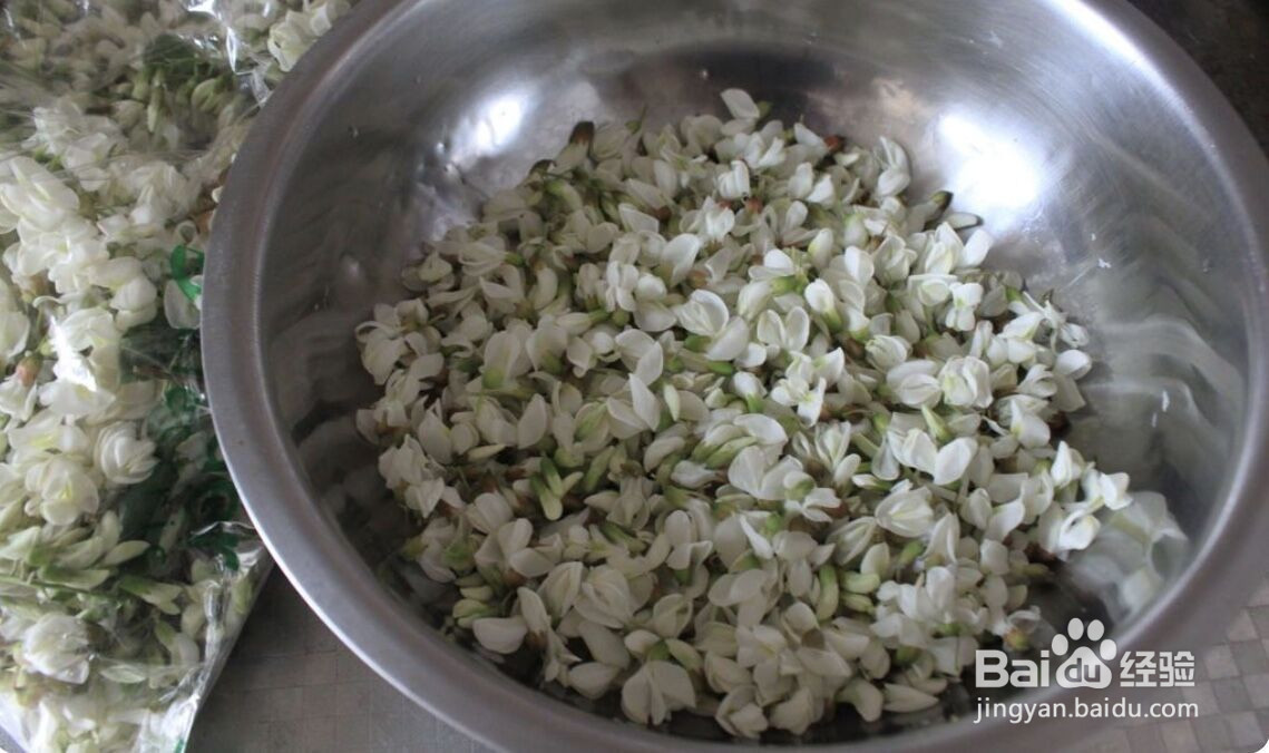 槐花炒鸡蛋的做法