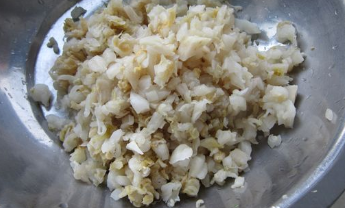 酸菜粉条肉包怎么做?