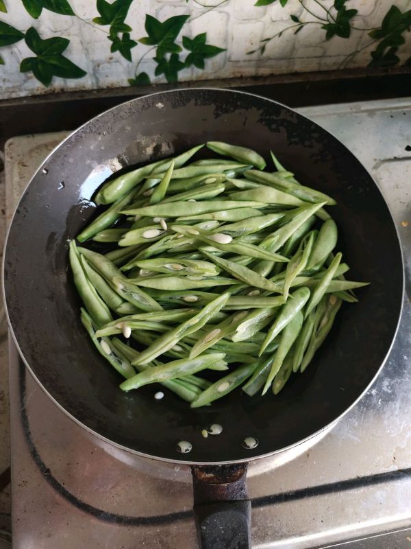 简单美味干煸扁豆角