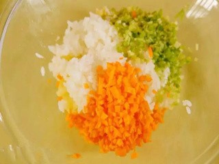 土豆泥蔬菜饼怎么做?