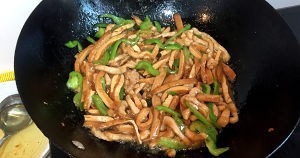 最下饭的香干肉丝