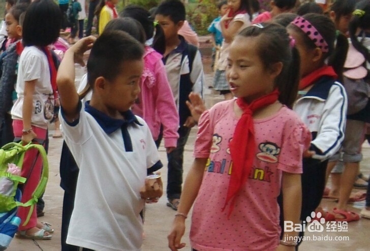 怎样在生活中培养孩子的自信