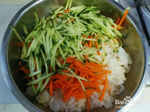 如何制作凉拌银耳