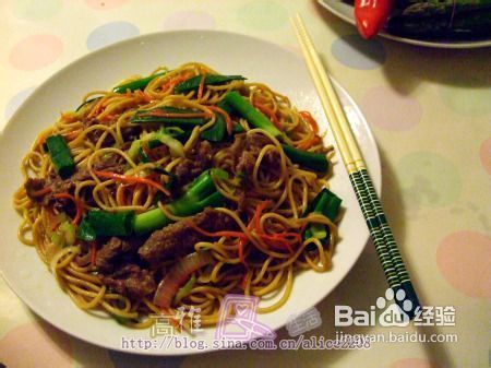 西餐食材中餐做法——干炒牛肉意粉