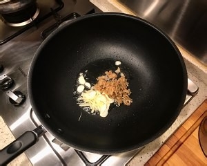 丝瓜山药蛤蜊汤的做法