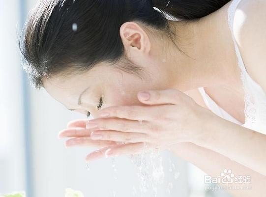 如何去除油性皮肤