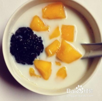 粤发糖水铺芒果黑米捞