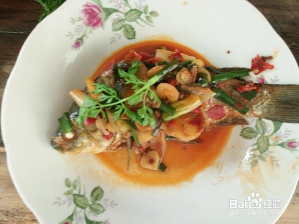 试试传说中的葱焖鲫鱼