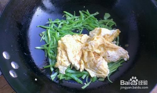 青椒炒鸡蛋的做法