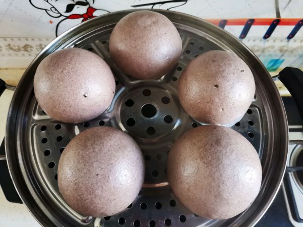 纯手工黑芝麻馒头