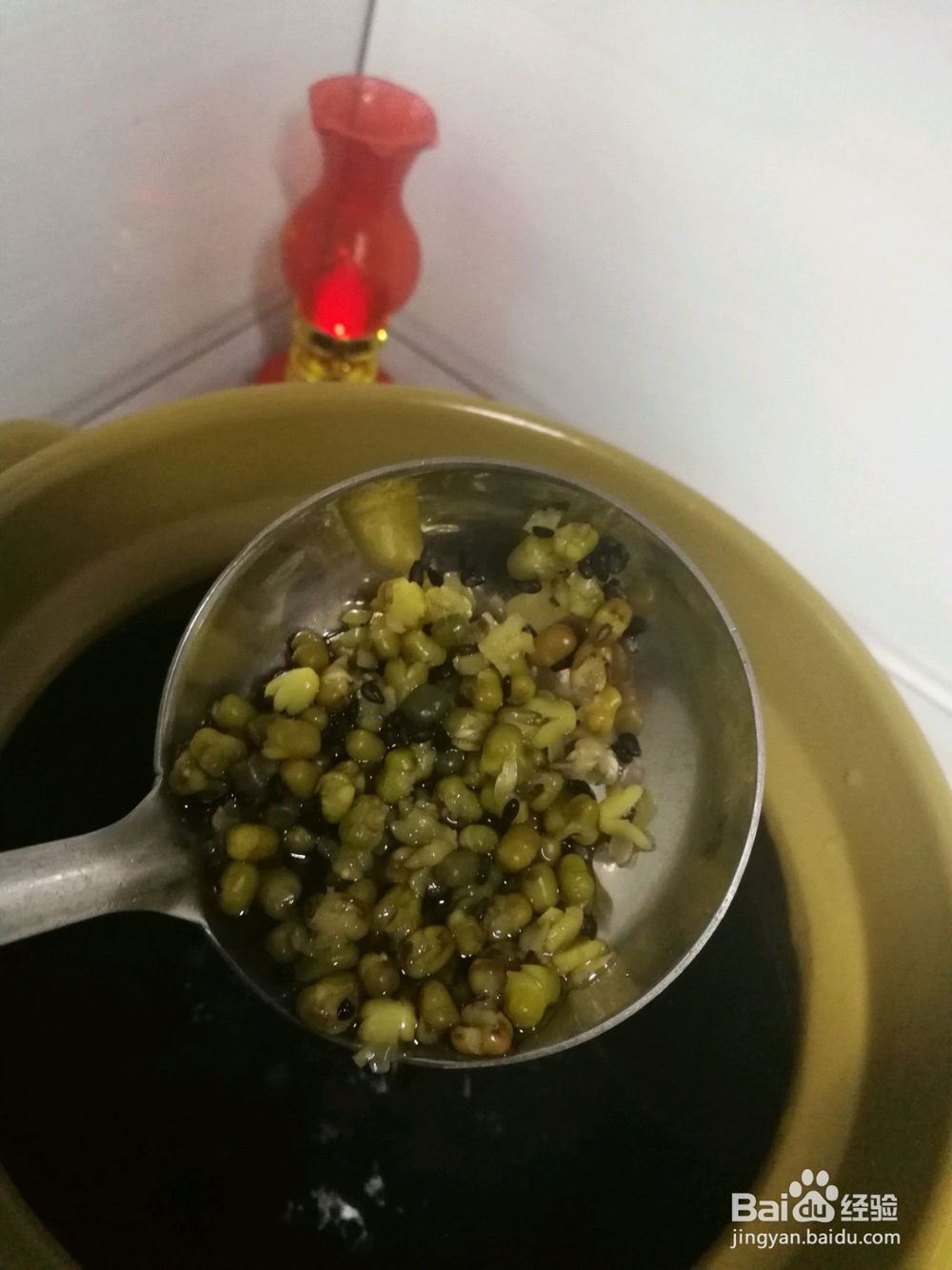 怎么做陈皮黑芝麻绿豆鲫鱼汤