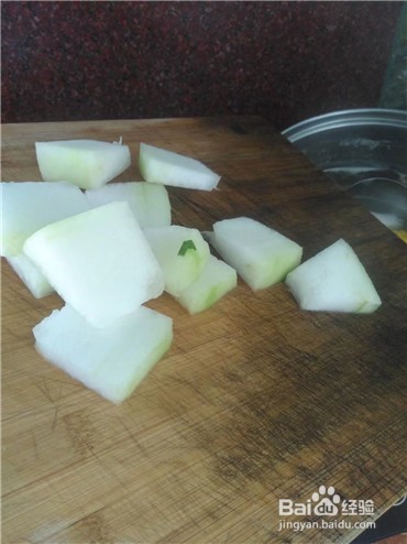 冬瓜排骨玉米汤做法