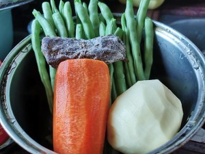 如何做出好吃的豆角焖饭