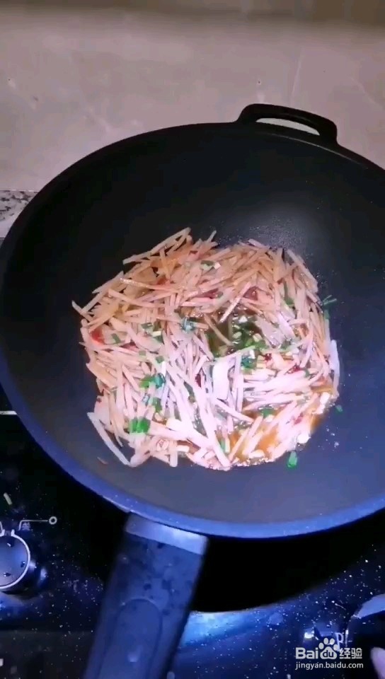 酸辣土豆丝的做法