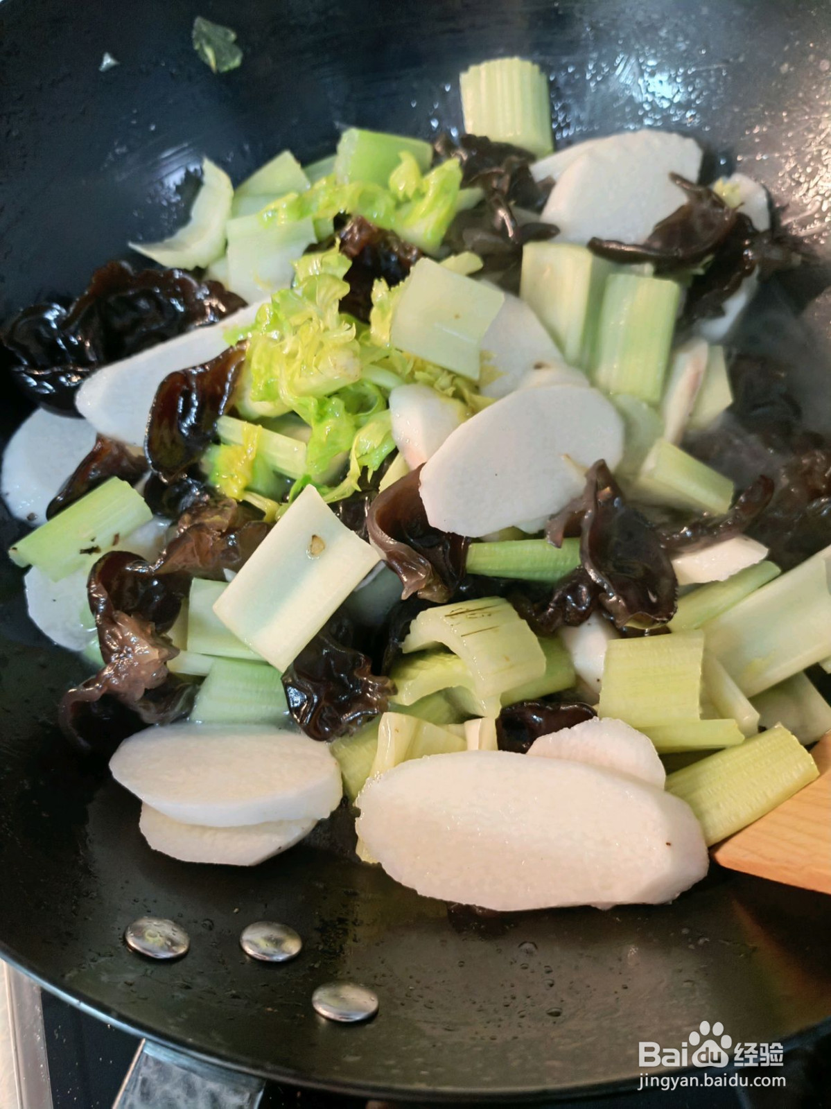 西芹滑牛的做法