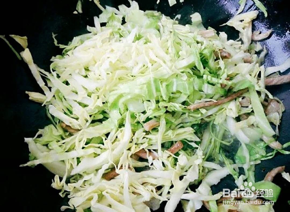 如何自制美味炒饼丝!秒杀路边摊。