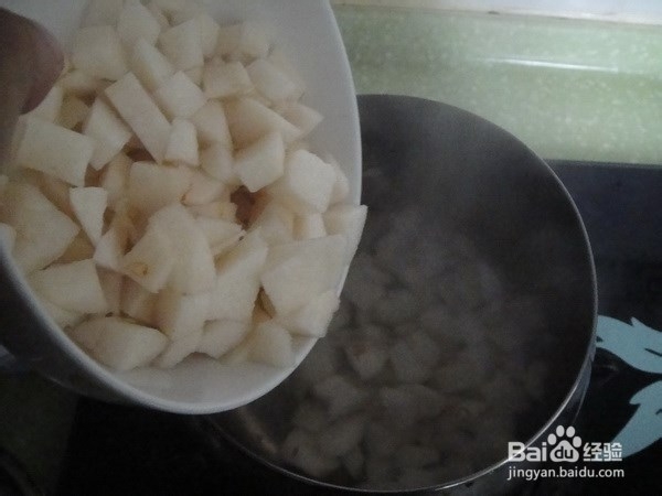 秋季润肺化痰饮品--荸荠雪梨甜品!