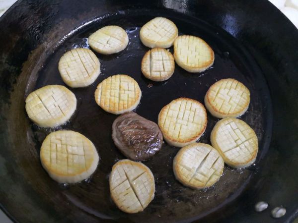 黑椒汁香煎杏鲍菇