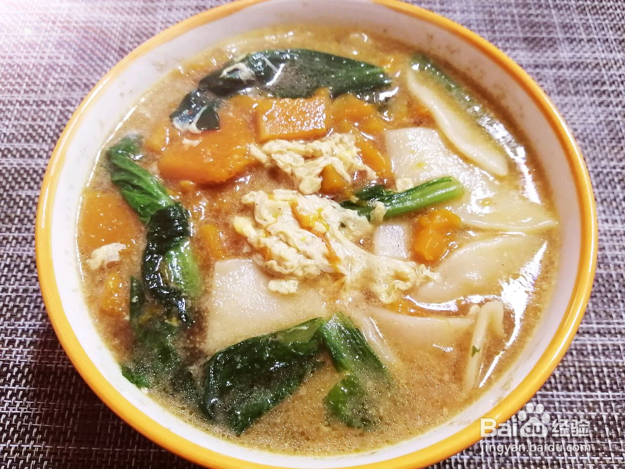 南瓜汤面片的做法