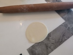 食补佳品腊肉豌豆糯米盒子的做法