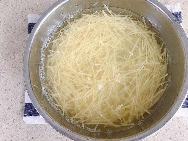 泰式酸辣土豆丝