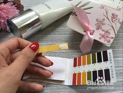 洗面奶洗完脸干燥紧绷怎么办