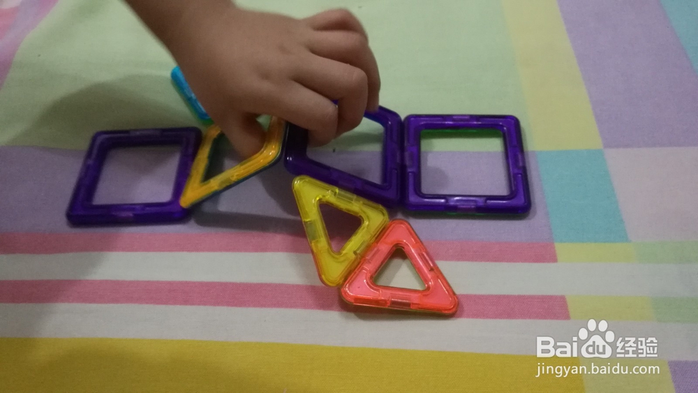 儿童磁力片玩具-如何用磁力片拼出立体小金鱼