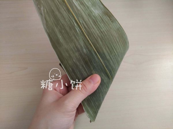 杂粮咸菜黄米粽