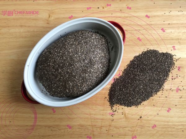 一次性发酵亚麻籽黑麦面包