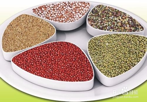 湿气重的人,脸上会有哪些信号?