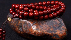 如何盘玩小叶紫檀